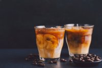Dirty coffee is dé koffietrend die nu overal opduikt